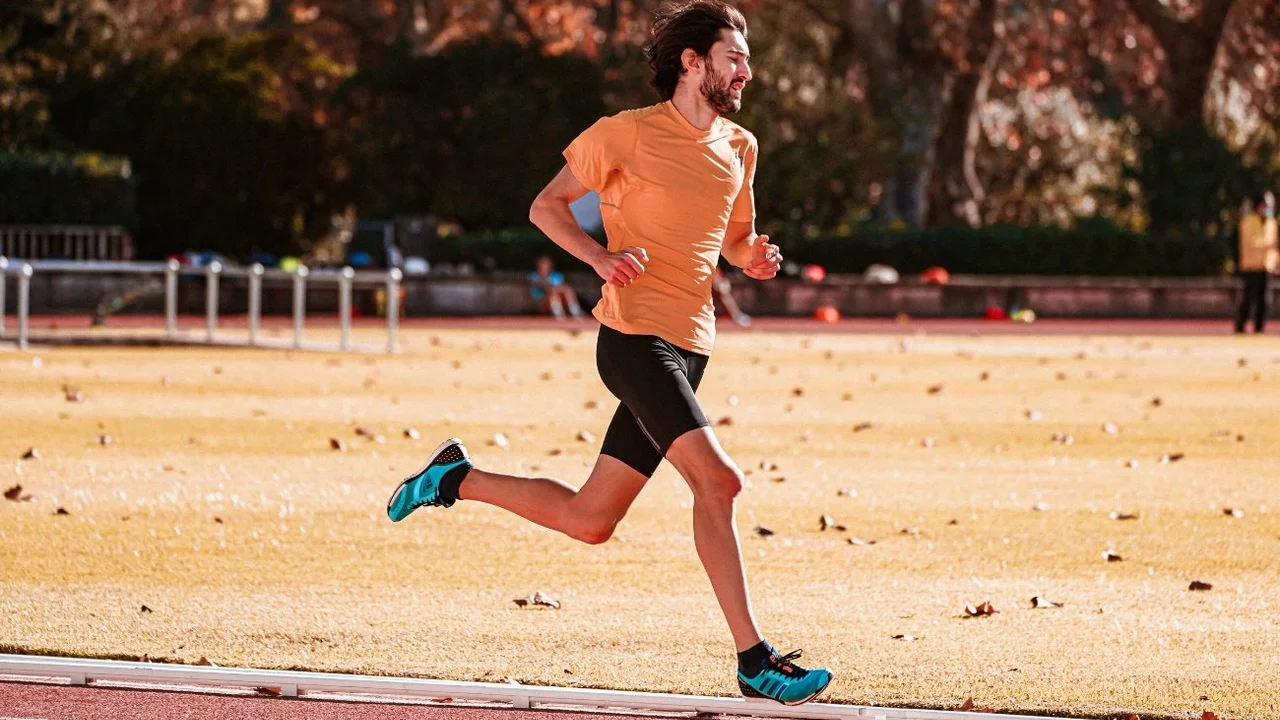 Is heel striking actually dangerous for runners?